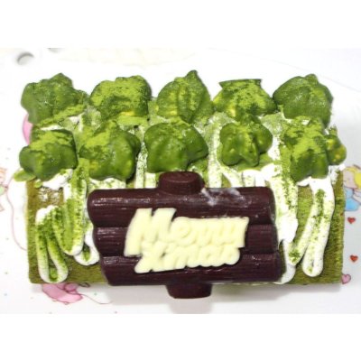 画像2: クリスマスケーキ まっ茶ロールデコレーションケーキ